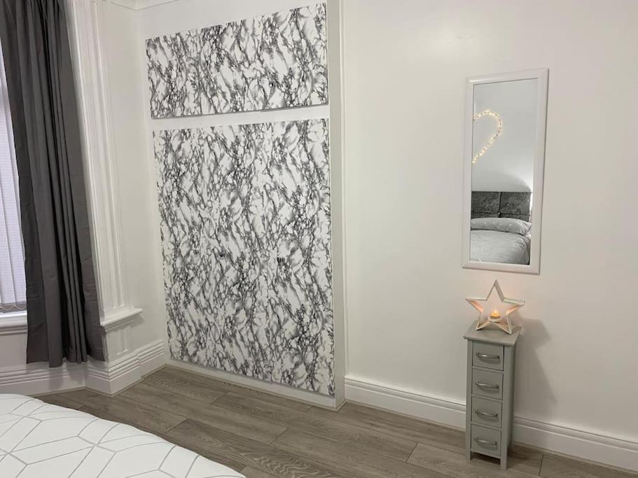 Apartment Coastal Retreat-new Day Properties-next To *