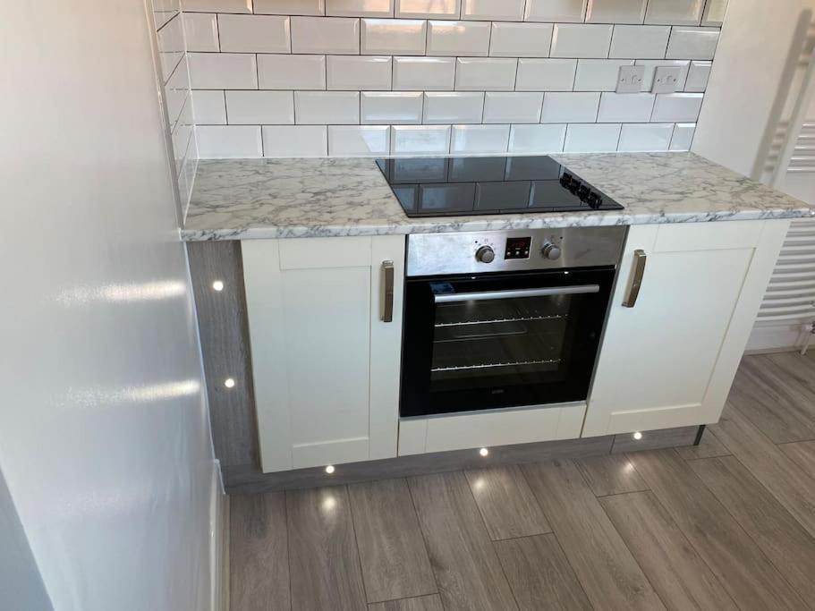 Coastal Retreat-new Day Properties-next To *