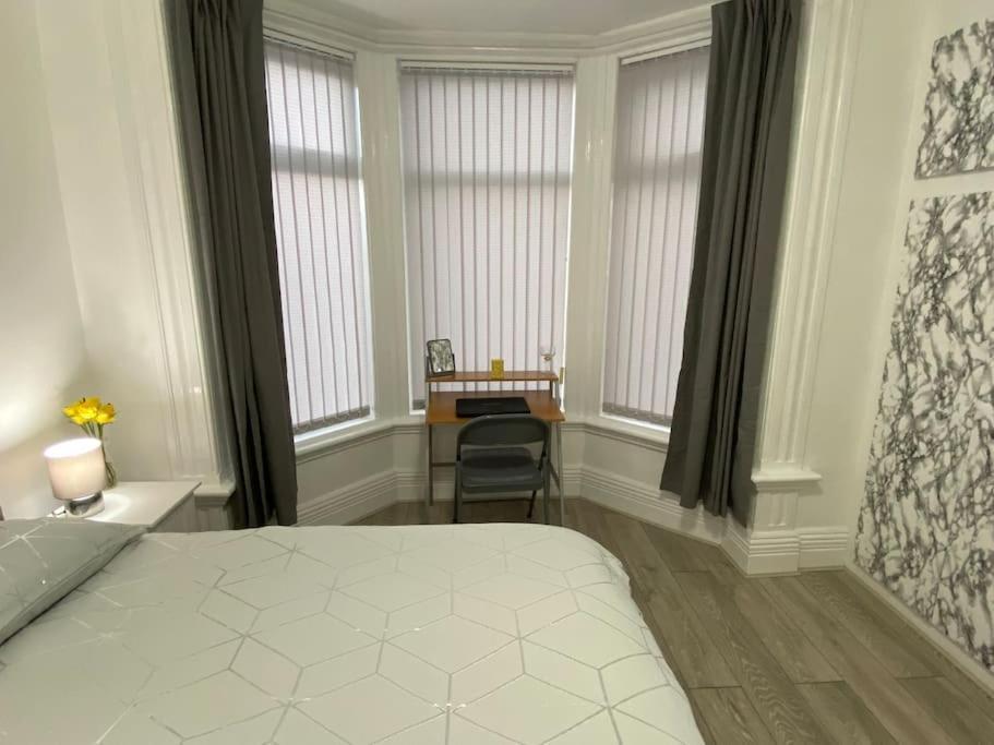 Coastal Retreat-new Day Properties-next To Apartment South Shields