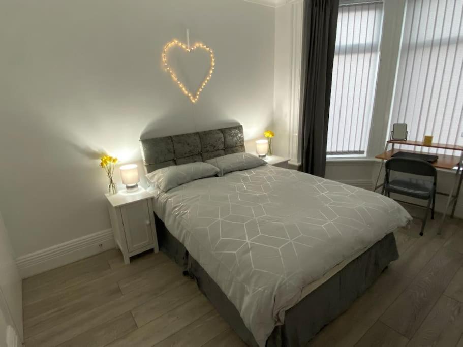 Apartment Coastal Retreat-new Day Properties-next To South Shields