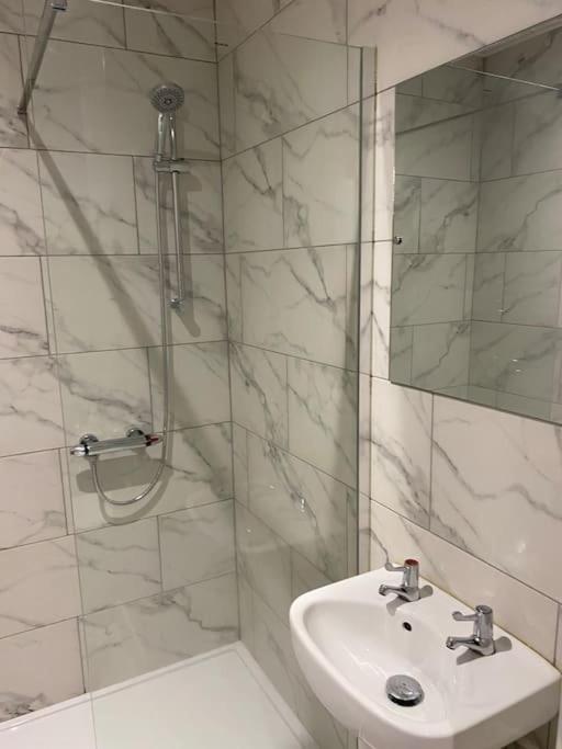Coastal Retreat-new Day Properties-next To Apartment South Shields